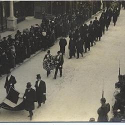 Carte postale Hérault 34 Montpellier Défilé funéraire rue de la Loge