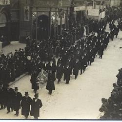 Carte postale Hérault 34 Montpellier Défilé funéraire rue de la Loge