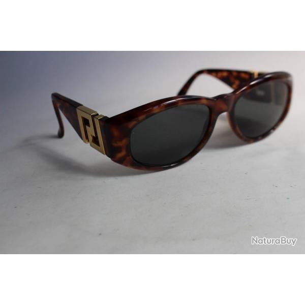 Lunettes solaire vintage Gianni Versace T24 869