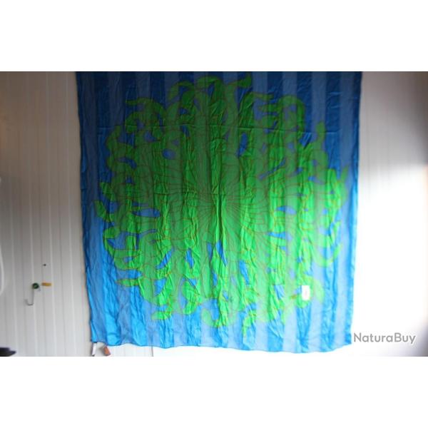 Foulard chle en soie Yves Saint Laurent mode luxe