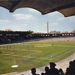 BORDEAUX  - GiRONDE(33) - CPSM - Stade Municipal