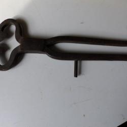 Pince casse-sucre acier XIXe siècle