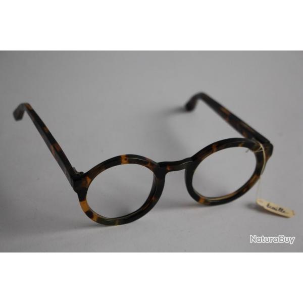 Ancienne paire de lunettes optique vintage