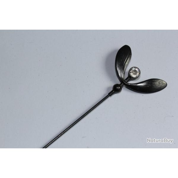 pingle  chapeau  Gui  Art nouveau