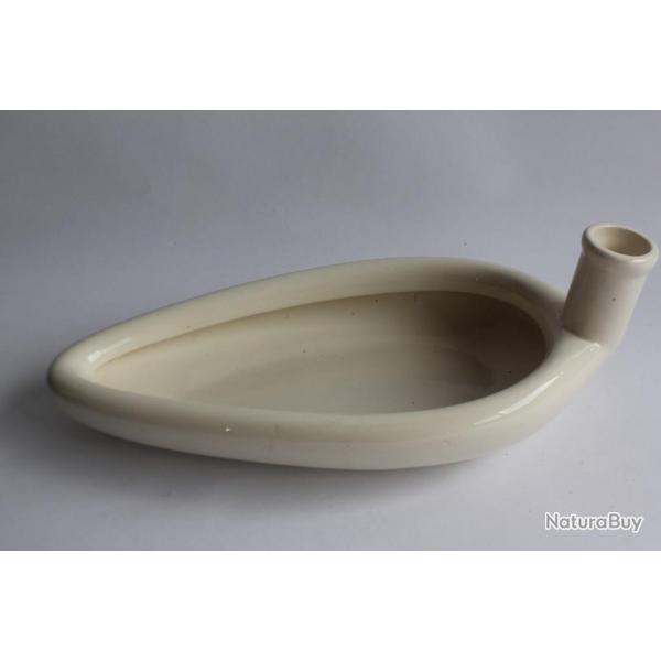 Ancien urinoir d'enfant faence