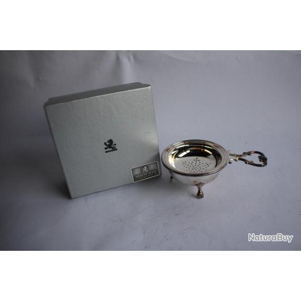 Passe-th Shreve & Co