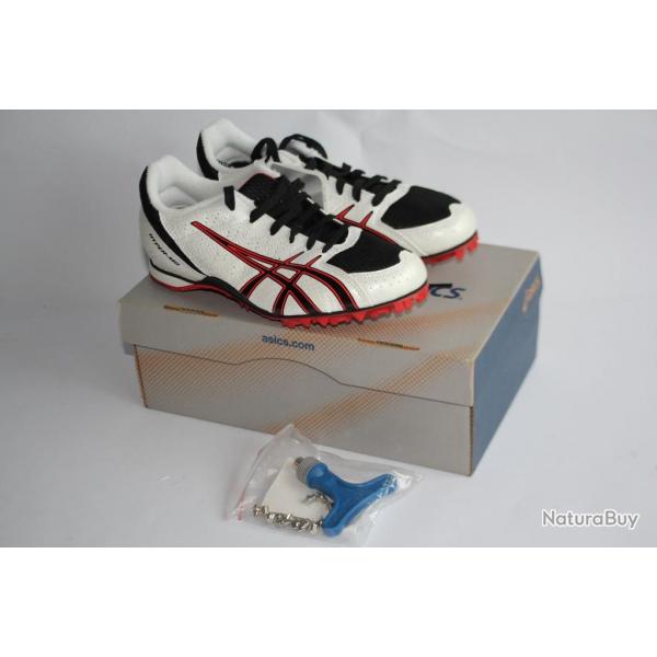 Chaussures de course  pointes ASICS Hyper MD T 37