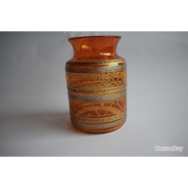 Vase oriental a dcor en application