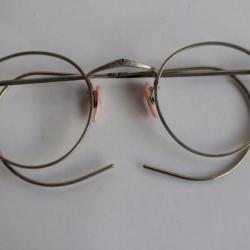 Ancienne paire de lunettes enfant optique vintage