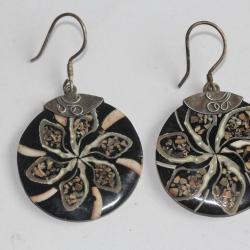 Paire de boucles d'oreilles nacre et coquillages Bijoux