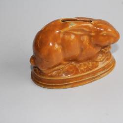 Ancienne tirelire à casser porcelaine émaillée lapin