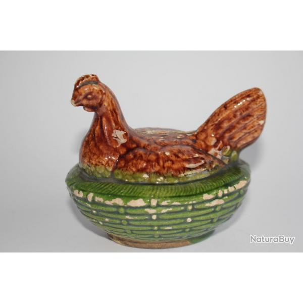 Ancienne tirelire  casser Poule couveuse faence