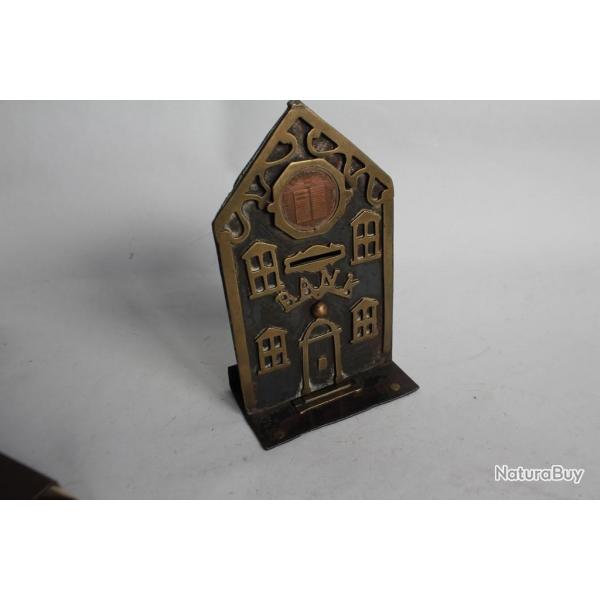 Tirelire ancienne BANK laiton et fer