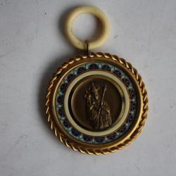 Saint Christophe celluloïd et émail