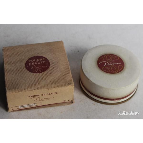 Boite  poudre Poudre de beaut Danas Paris