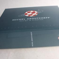 AROUTCHEFF boite originale pour les créations Tintin Spirou ........