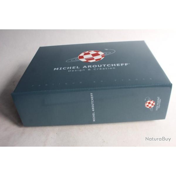 AROUTCHEFF boite originale pour les crations Tintin Spirou ........