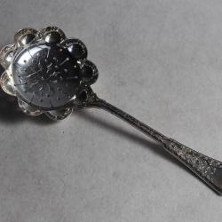 TIFFANY & Co Cuillère saupoudreuse argent Persian