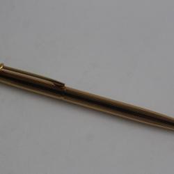 CARAN D'ACHE Stylo bille Madison parallèle plaqué or