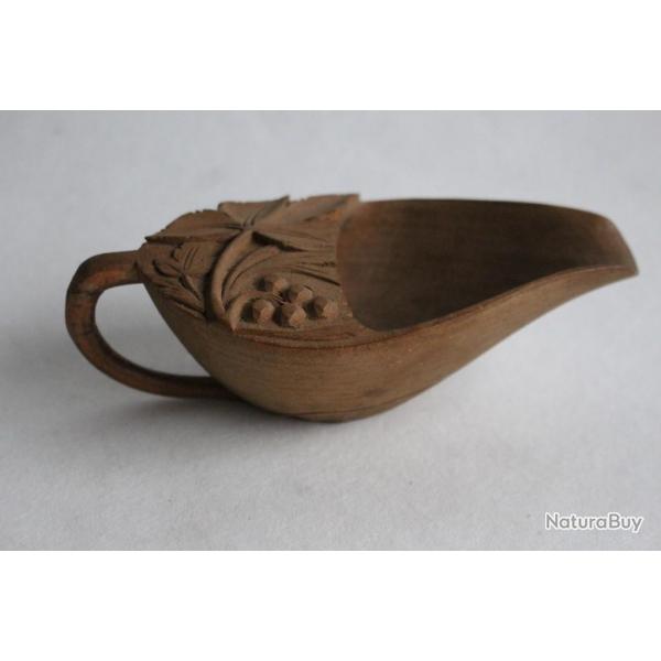 Pelle  Tabac art populaire Suisse Brienz