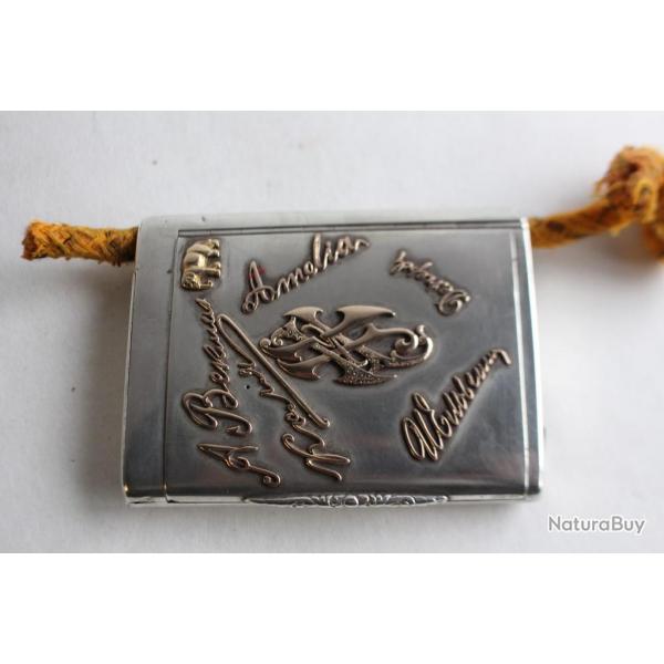 tui  cigarettes argent et or Russe