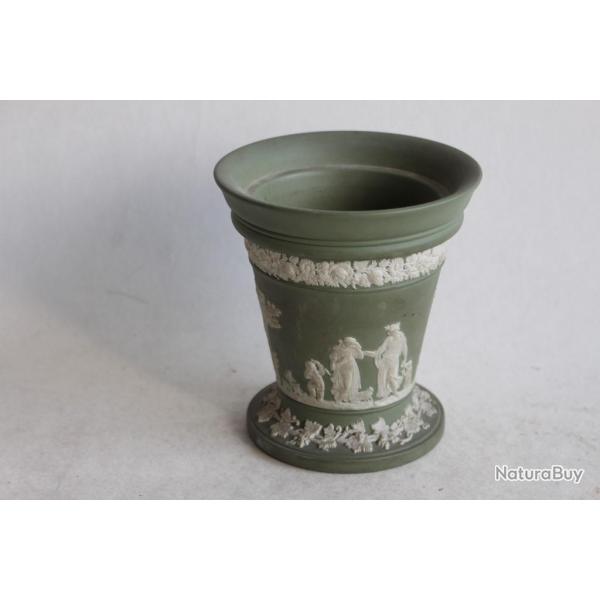 Pot porcelaine biscuit de Wedgwood 1962