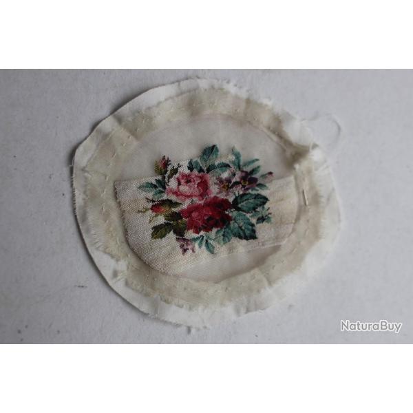 Ancienne broderie petit point ouvrage inachev