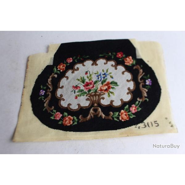 Ancienne broderie petit point pour sac a main