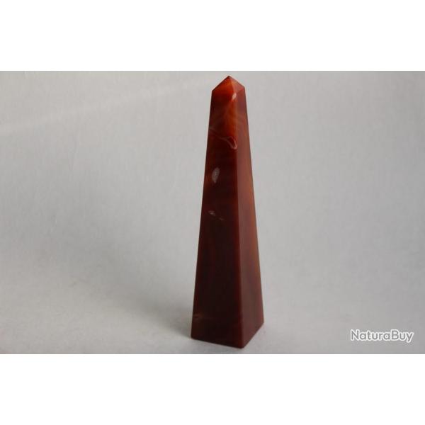 Oblisque en agate