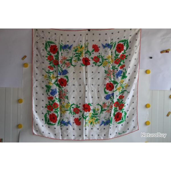 NINA RICCI Foulard en soie