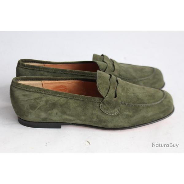 Mocassins PARALLELE Paris vert kaki cuir de chvre chaussures femme