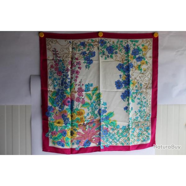 Christian DIOR Foulard en soie