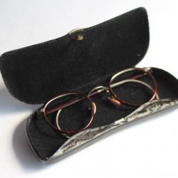 Ancienne paire de lunettes enfant optique vintage