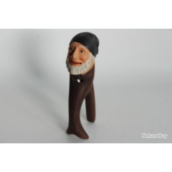 Casse noix noisettes Paysan art populaire Haute savoie ou Brienz Suisse