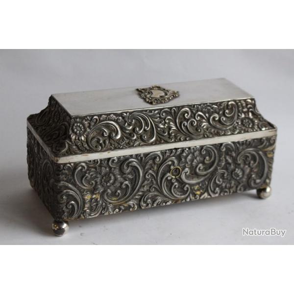 Boite a bijoux B. Company Meriden U.S.A.