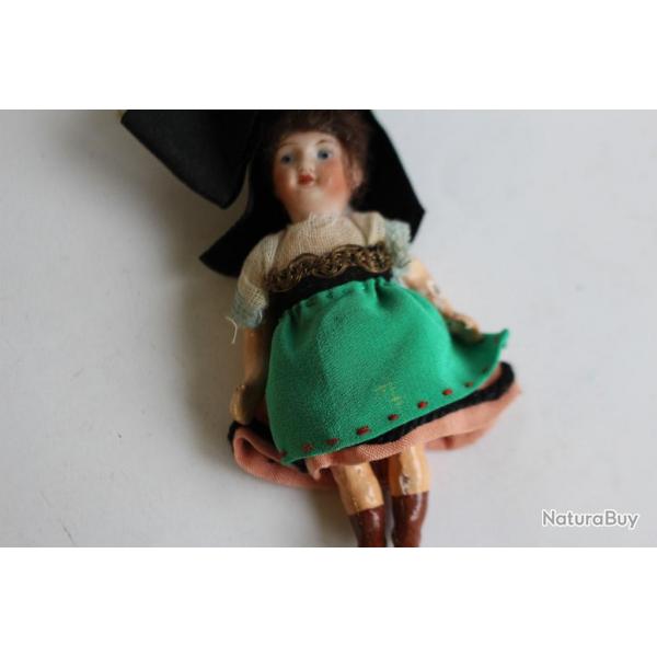 Ancienne poupe porcelaine Franaise Unis ?