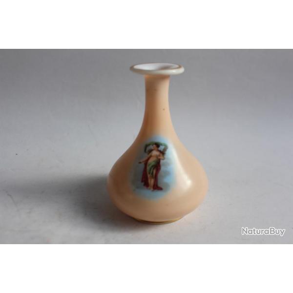Ancien vase en opaline XIXe sicle