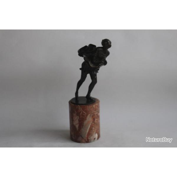 Statuette bronze femme rotique