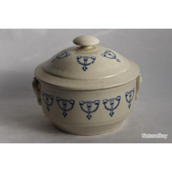 Soupire porcelaine de Sainte Uze petite cocotte