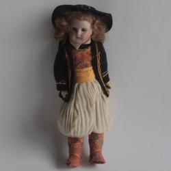 Ancienne poupée SFBJ Paris Bretonne Costume
