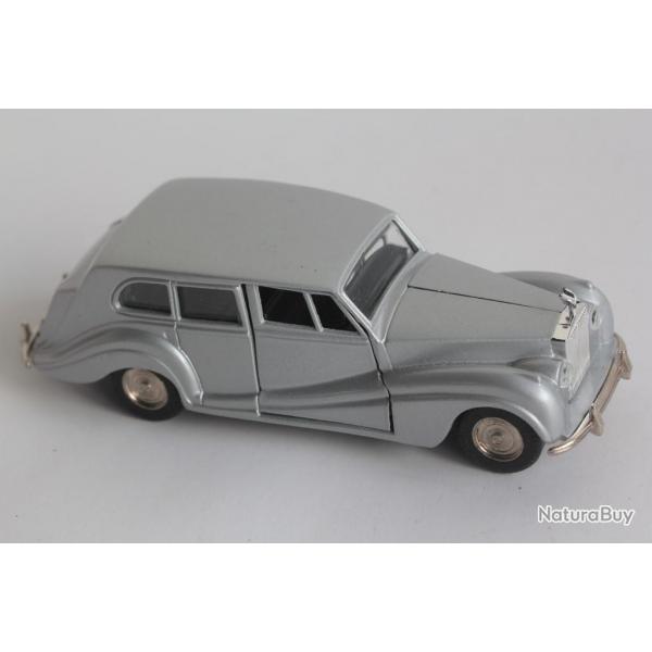 Voiture miniature Rolls Royce Silver Wraith Sakura No. 7 Japon Jouet