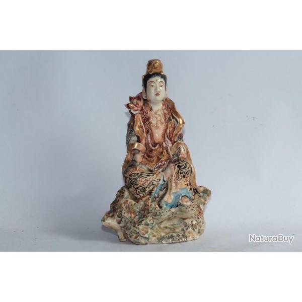 Figurine cramique Divinit Satsuma Japon