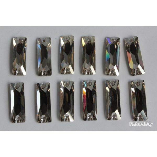 SWAROVSKI 12 x Boutons cristal 3255 Cosmic Baguette
