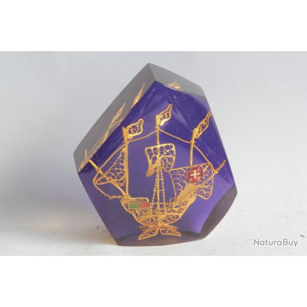 Presse-papier Bateau Portugal Rsine inclusion