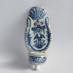 Bénitier faïence Nevers XVIIIe siècle