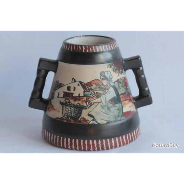 Vase grs Basque Ciboure Richard Le Corrone