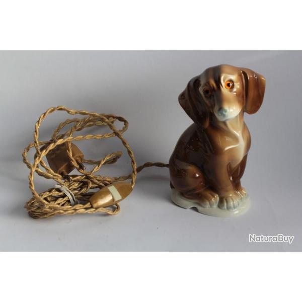 Veilleuse brle parfum porcelaine chien Teckel