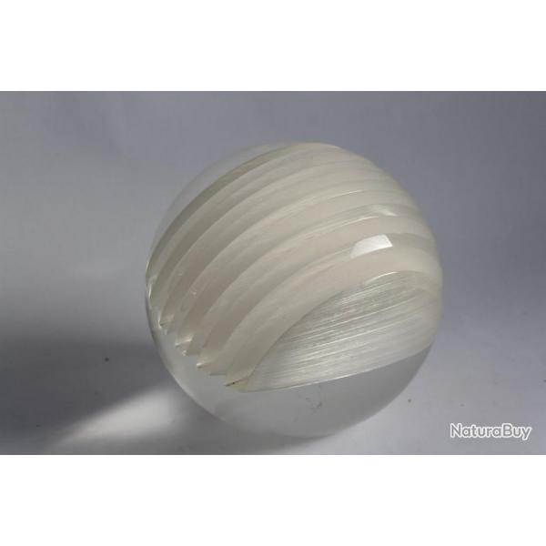 Porte courrier sphre lucite Design