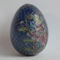 OEuf en émail plique à jour