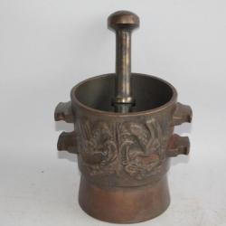 Ancien mortier fonte Griffons Apothicaire Pharmacie